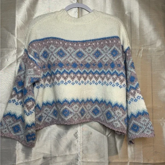 Sharlene Wool Blend Bell Sleeve Pullover Sweater - Picture 3 of 7